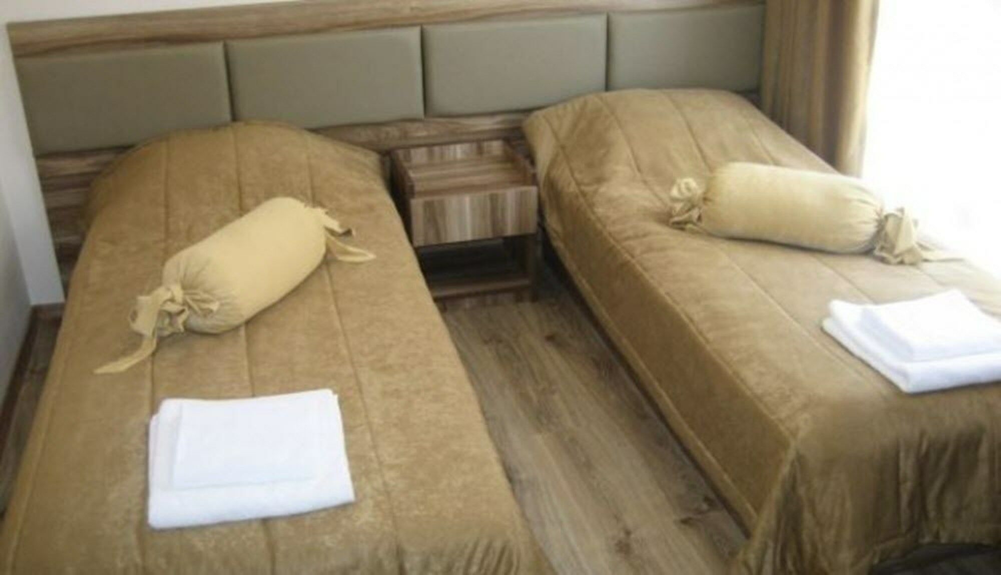 Allia Apartments Ράβντα Εξωτερικό φωτογραφία